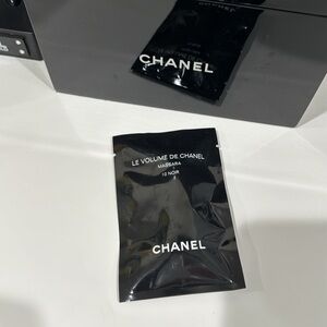 CHANEL - Le Volume de Chanel Mascara 10 Noir 1g Mini